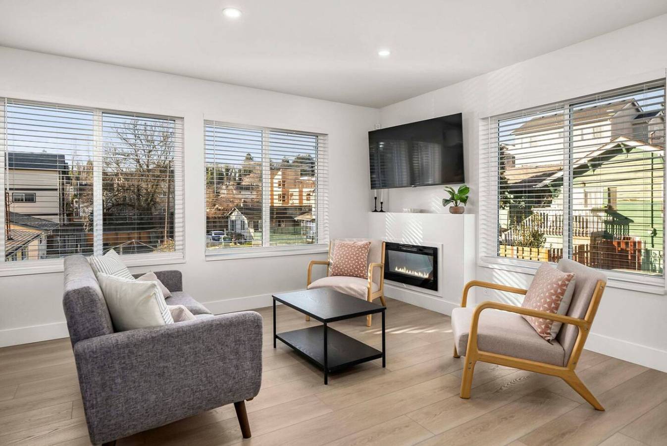 Brand New 3Br Townhome | Near Light Rail & Airport in Seattle, Lake Washington