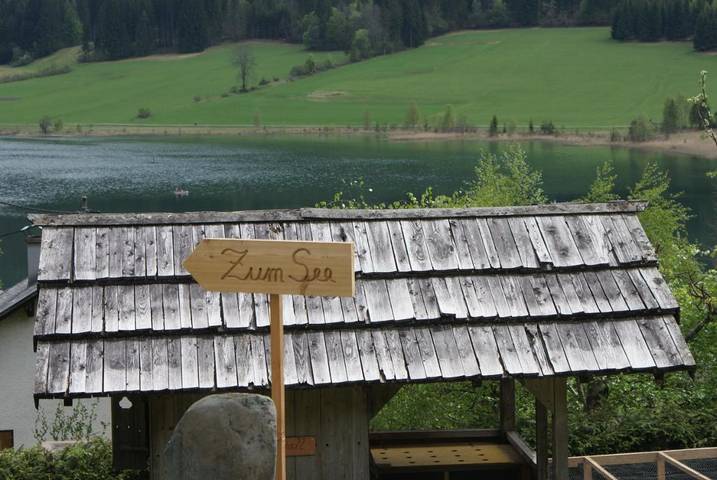 Appartement voor 4 personen, with uitzicht and tuin as well as uitzicht op het meer, met huisdier in Weissensee