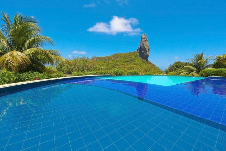 Pousadas para 4 pessoas, com terraço e piscina e ainda sauna and jardim em Fernando de Noronha