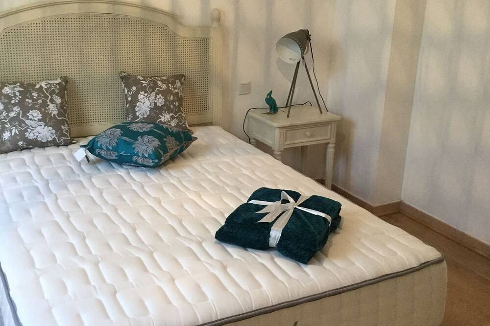 Carcassonne Spacieuse Villa tout Confort, 7 persons, in Carcassonne, Carcassonne region