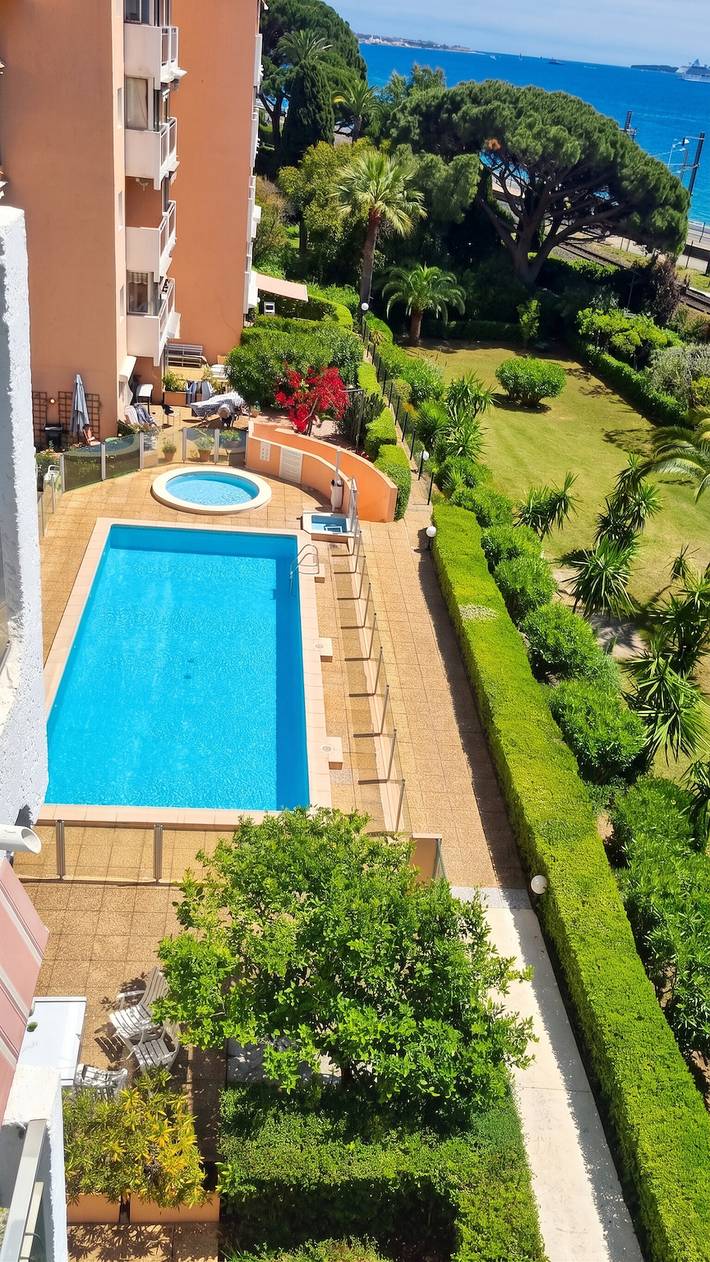 Holiday rental for 4 people, with Balcony/Terrace and Pool in Cannes La Bocca