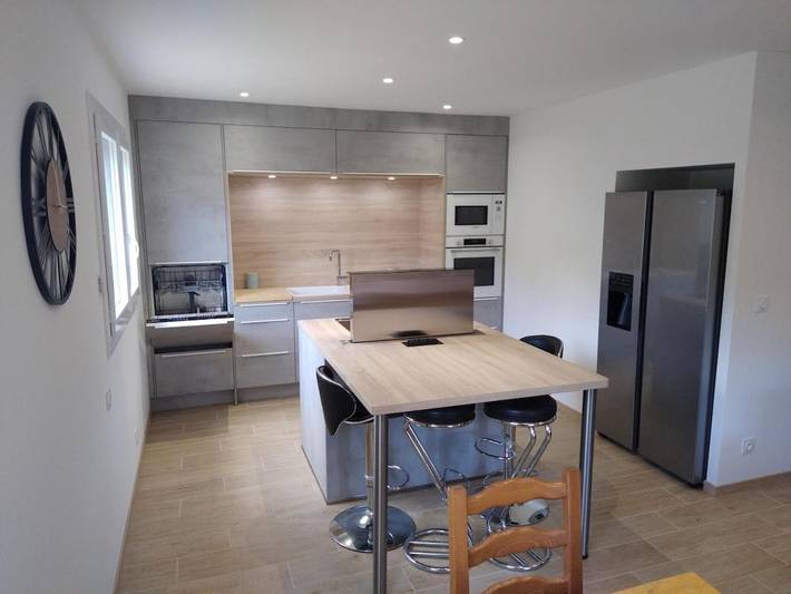 Location de vacances pour 7 personnes, avec vue et jardin, adapté aux familles à Laval-Saint-Roman - 4
