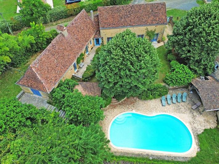 Maison de vacances pour 9 personnes, avec Terrasse ainsi que Jardin et Piscine à Coux-et-Bigaroque