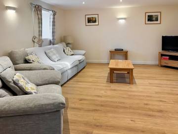 Glamping for 6 People in Devon, South West England, Photo 3