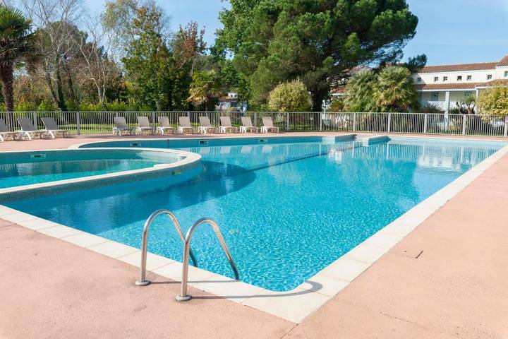 Parc de vacances pour 5 personnes, avec piscine et jardin dans les Landes - 2