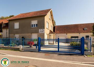 Gîte pour 8 personnes, avec jardin dans Marne