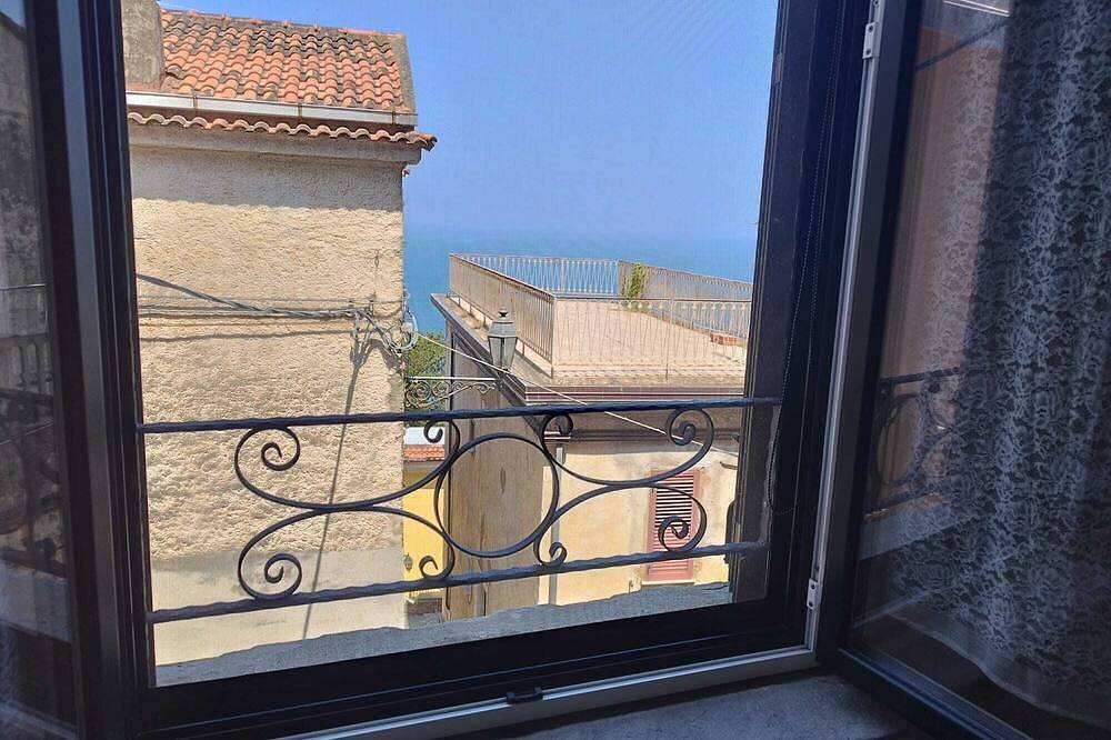 Ganze Wohnung, Ancient Aragonese Dwelling in the heart of the ancient village of Agropoli with sea view in Agropoli, Cilento