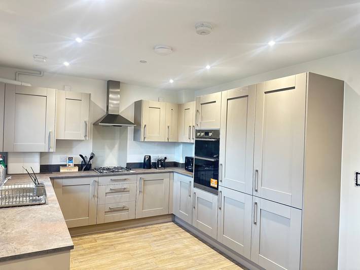 4 Bed House - Sleeps 7 - Pets - Parking - Wifi in Wolverhampton, Région de Birmingham
