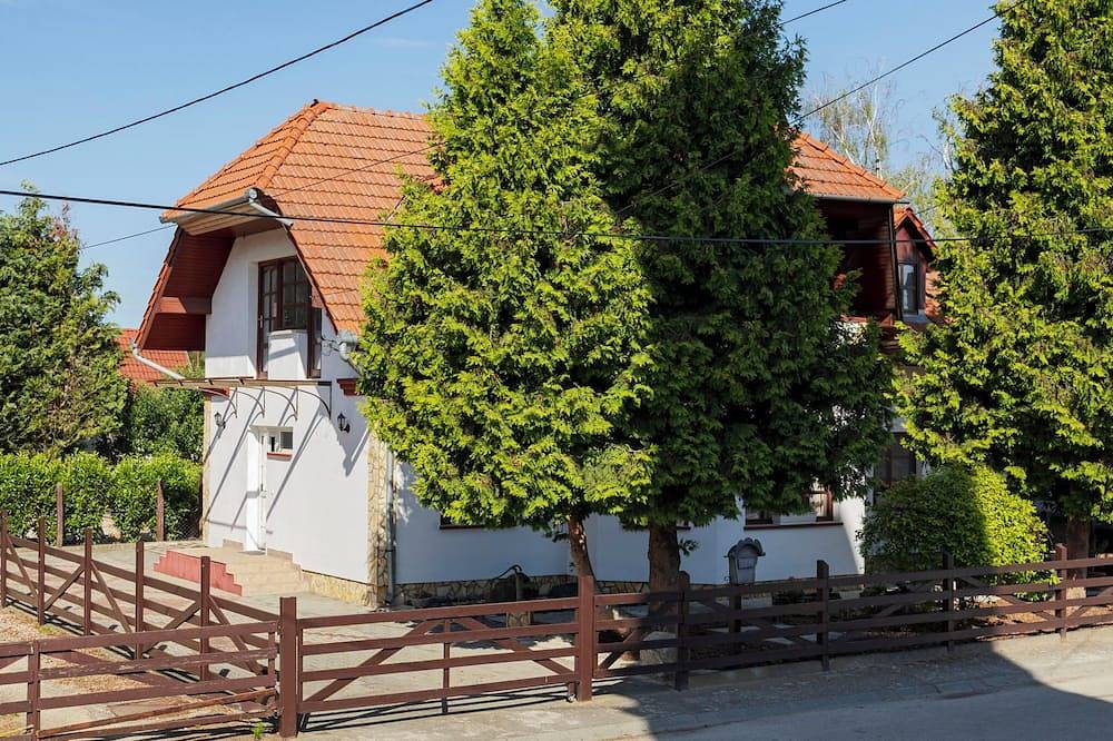 Ferienhaus Tamas in Balatonőszöd, Plattensee Südufer