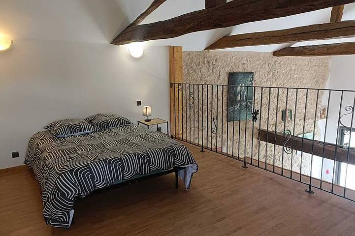 Location de vacances pour 4 personnes, avec jardin ainsi que jacuzzi et terrasse à Castelnau-d'Auzan - 3