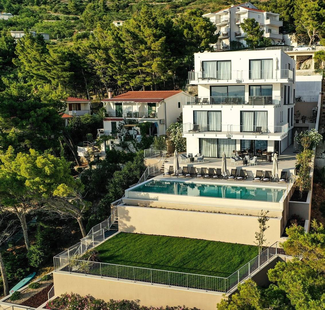 Vakantiehuis voor 20 Personen in Brela, Split-Dalmatië