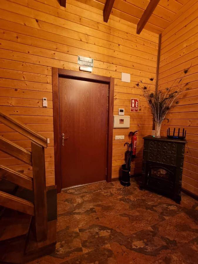 Casa rural para 10 personas, con jardín además de vistas y piscina, Familias con niños en Montes de Toledo - 4