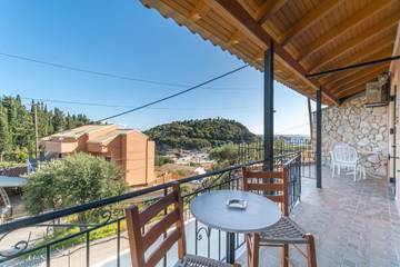 Vacation Rental for 2 People in Paleokastritsa, Corfu, Photo 1