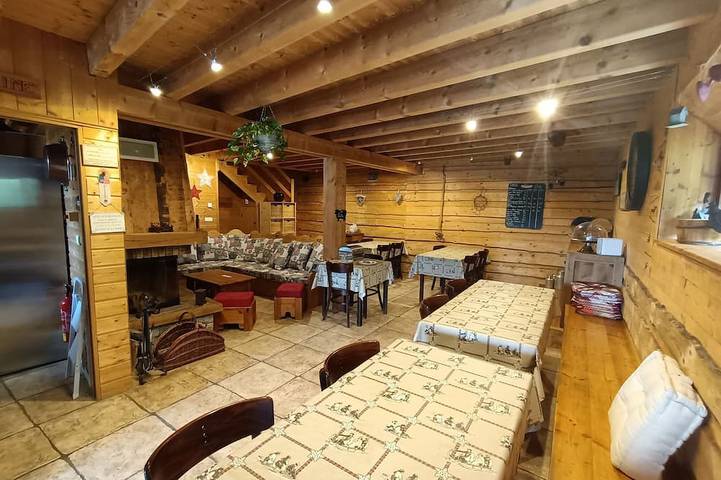 Location de vacances pour 15 personnes, avec terrasse à Giron - 4