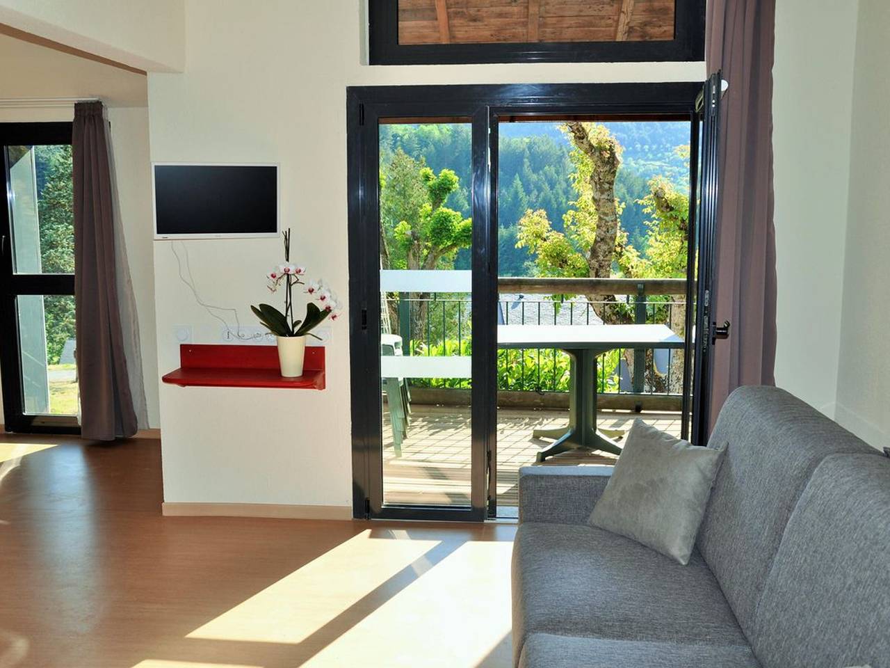 Casa Pmr con Terraza - 6 Pers in Meyrueis, Cevenas