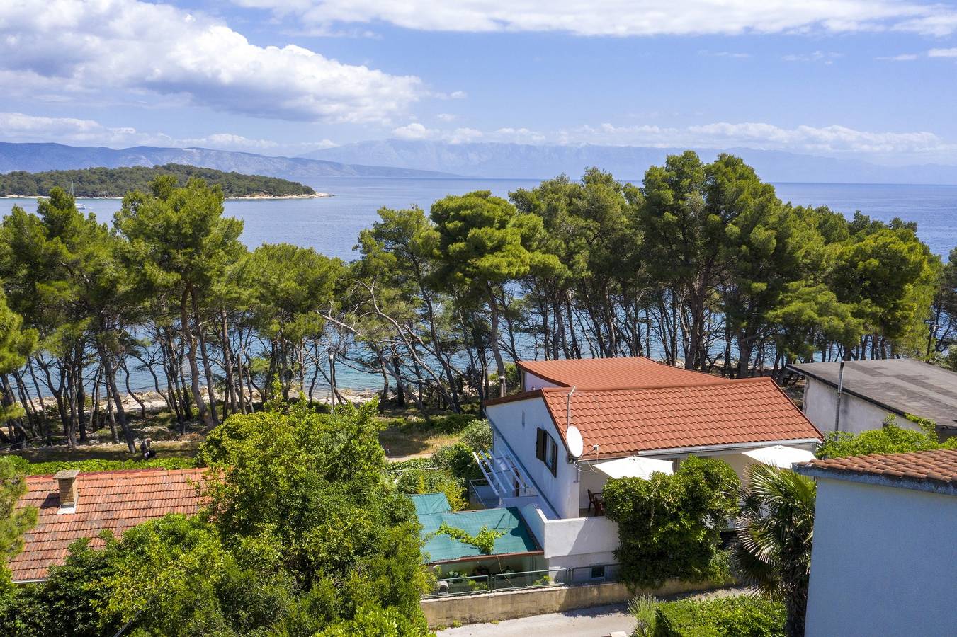 Apartamento entero, Apartamento de una habitación con terraza y vista al mar Jelsa, Hvar A-8729-b in Jelsa, Hvar (isla)