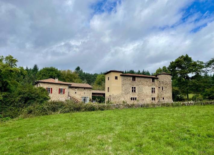 Cottage pour 2 personnes, avec vue et jardin dans Champétières