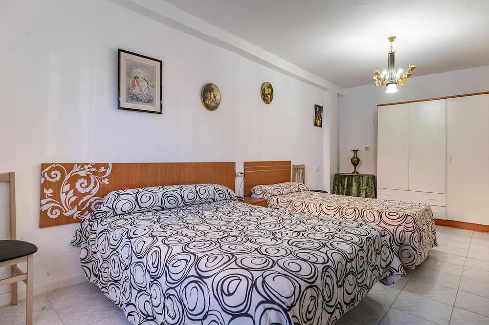 Gorgeous home in Velez-Malaga with Wifi in Vélez-Málaga, Costa del Sol