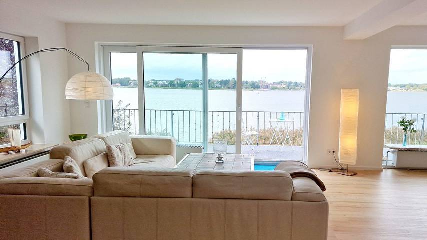 Ferienhaus für 8 Personen, mit Ausblick und Garten sowie Terrasse und Sauna, mit Haustier in Fahrdorf