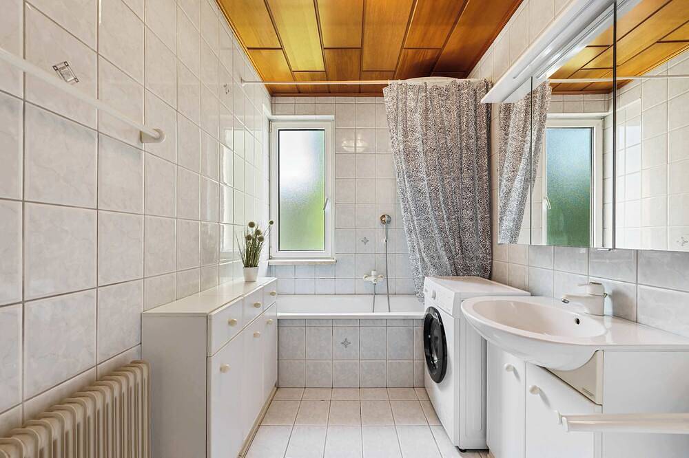 Ganze Wohnung, Apartment in Seenähe | Küche | Parkplatz in Velden am Wörther See, Villach-Land