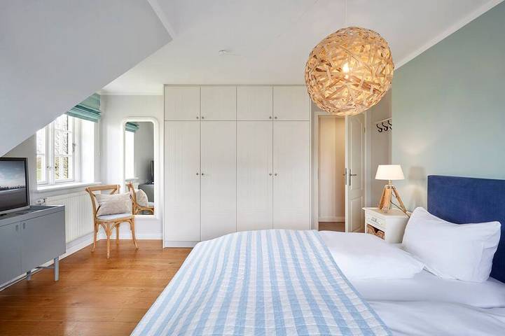 Ferienhaus für 5 Personen, mit Sauna und Terrasse sowie Garten in Alkersum - 3