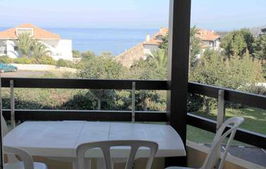 Gîte pour 4 personnes, avec terrasse dans Plage Chambre d'Amour