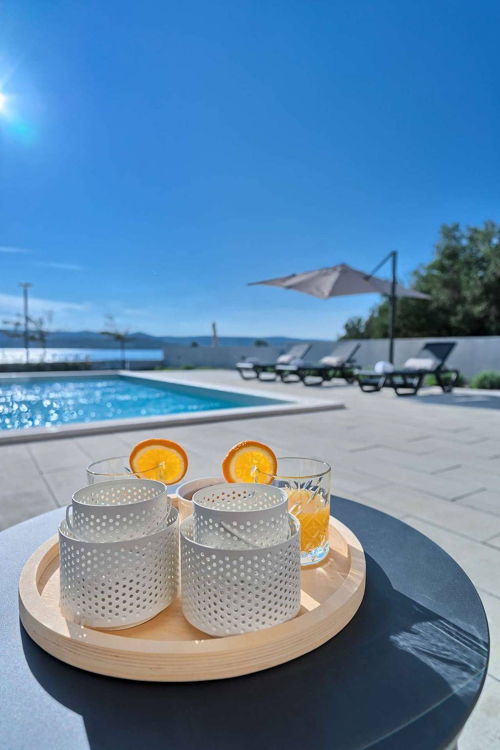 Villa Elements - villa aan het strand voor 10 gasten met een privézwembad in Općina Sveti Filip i Jakov, Zadar