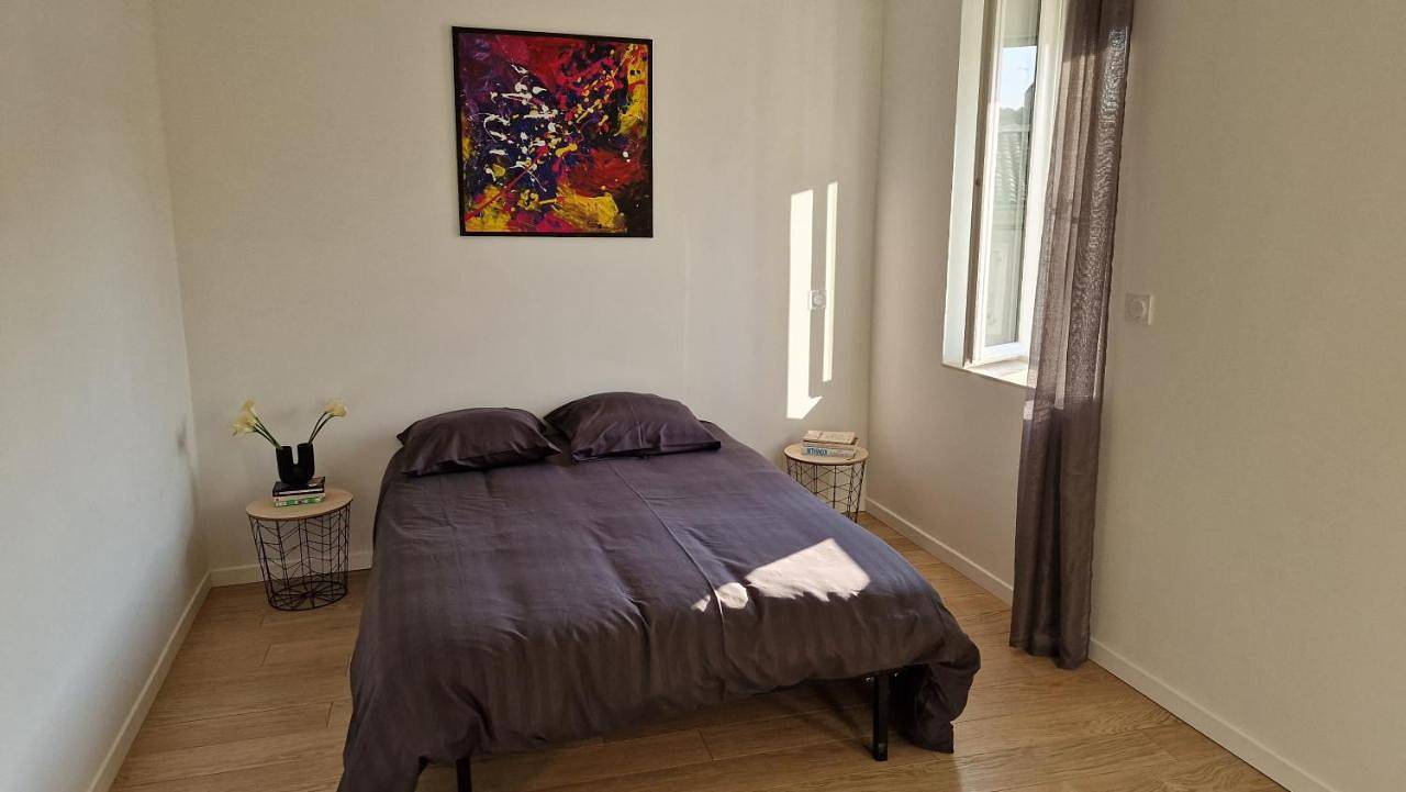 Appartement entier, Two-Bedroom Apartment in Saint-Ambroix, Parc national des Cévennes