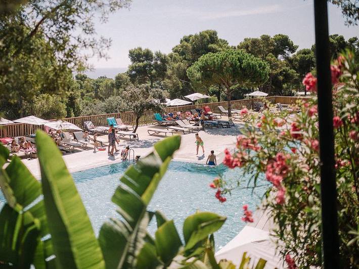 Camping per 4 persone, con Piscina per bambini in Costa Brava