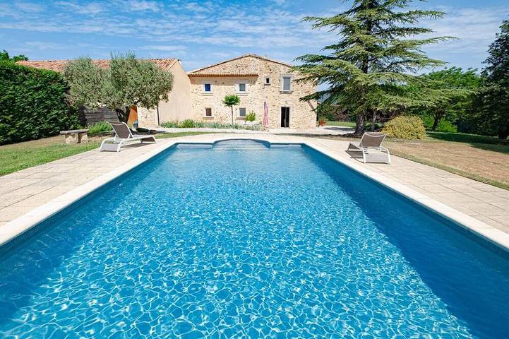 Ferienhaus für 7 Personen, mit Garten und Terrasse, mit Haustier in Roussillon