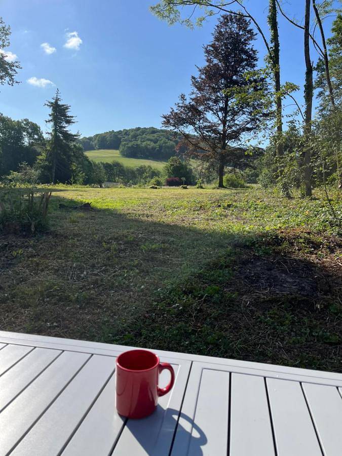 Appartement de vacances entier, Double Room with Garden View in Nogent, Haute-Marne