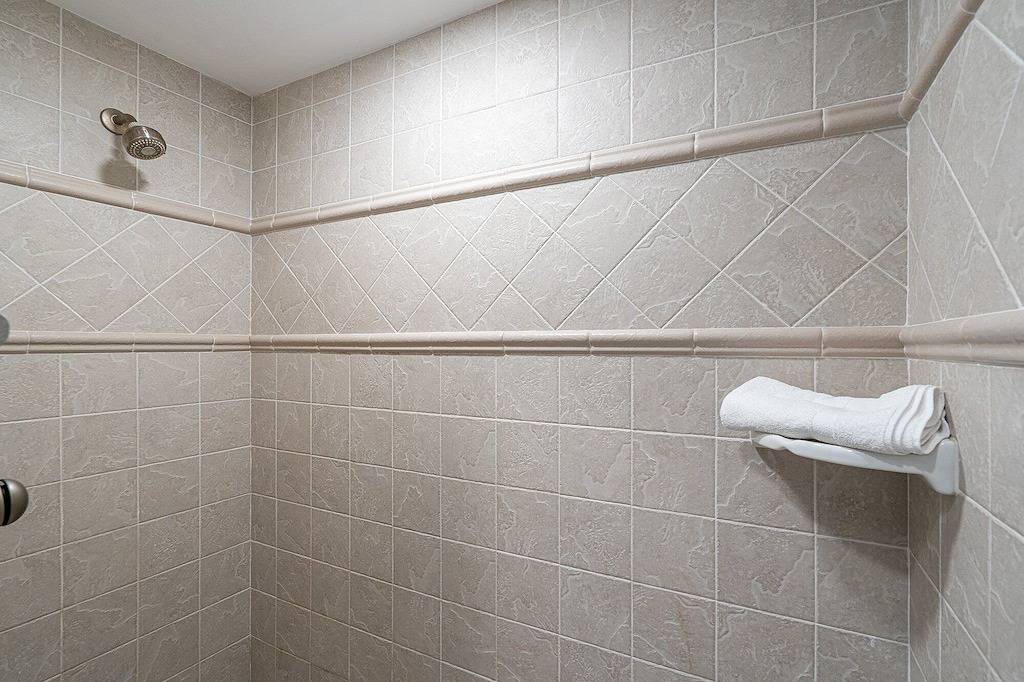 Heated Saltwater Pool, Spa, Water Views, Beach| 14927 Sunseeker in Iona, Southwest Florida