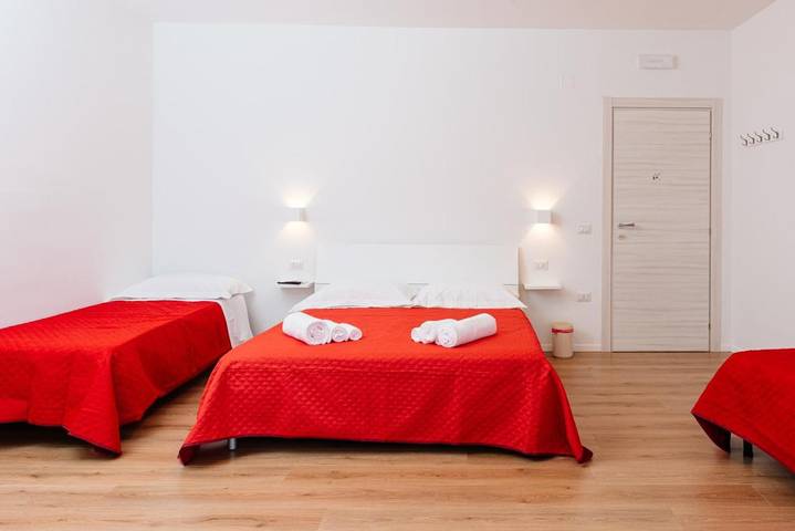 Maison d’hôte pour 4 personnes, avec balcon et vue à Porto Torres - 2