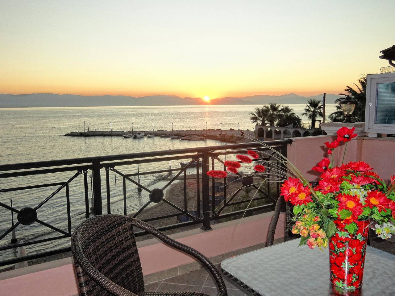 Galini Sea Apartment 4 at the Beach with Wi-Fi, A/C & Garden in Benitses, Corfu, Corfu