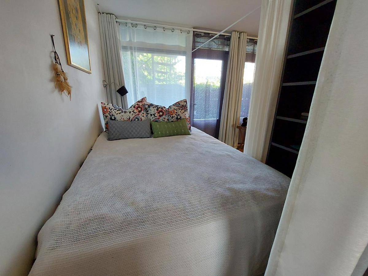 Geheel appartement, Hagerstudio in Huizen, Noord-Holland