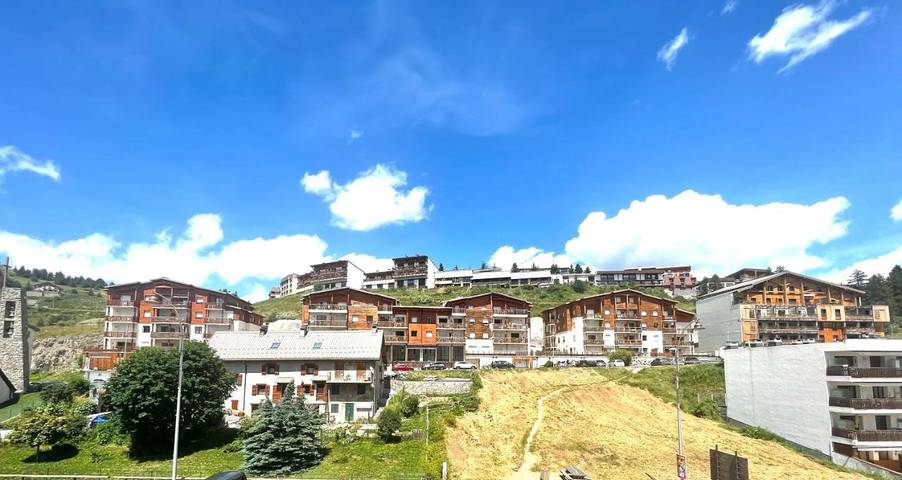 Gîte pour 4 personnes, avec vue et terrasse dans Office De Tourisme De Valberg - 2
