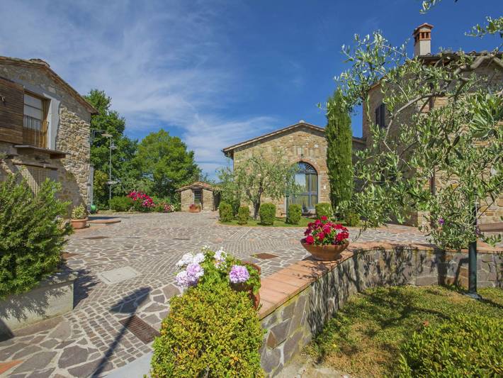 Ferienwohnung für 4 Personen, mit Garten und Pool