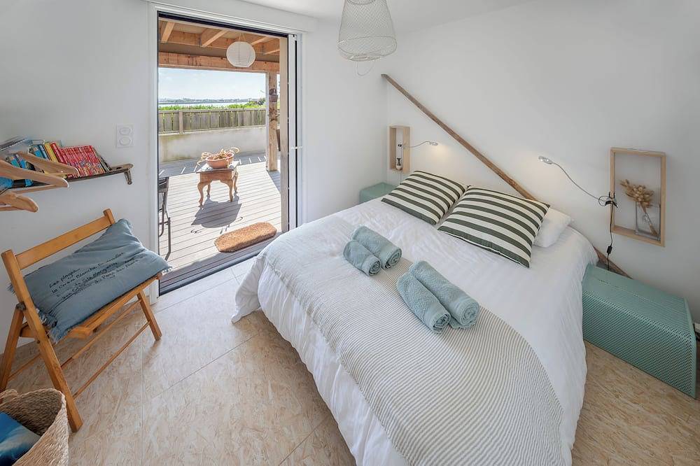 Villa \" Guissbeach \" Spa, walking distance to the beach, Sunset from the terrace in Guissény, Brest und Umgebung