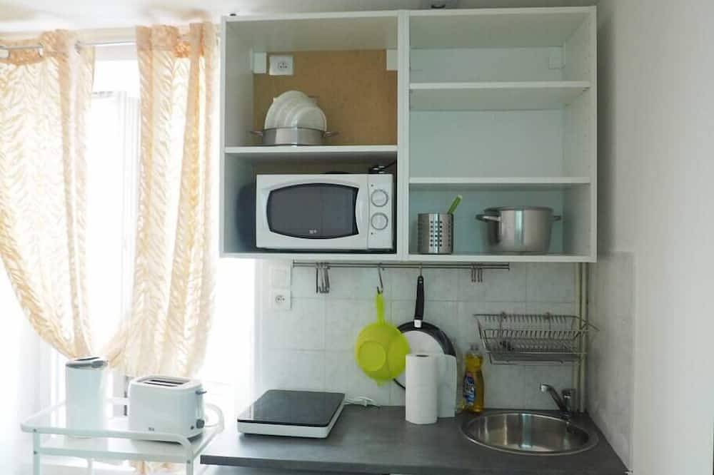 Apartamento entero, Dos habitaciones cerca de París. 100% equipado in Villeneuve-Saint-Georges, Valle del Marne