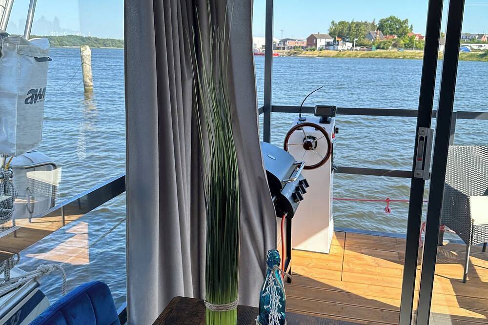 Premium Hausboot Trave Traum in Lübeck (Stadt), Lübeck