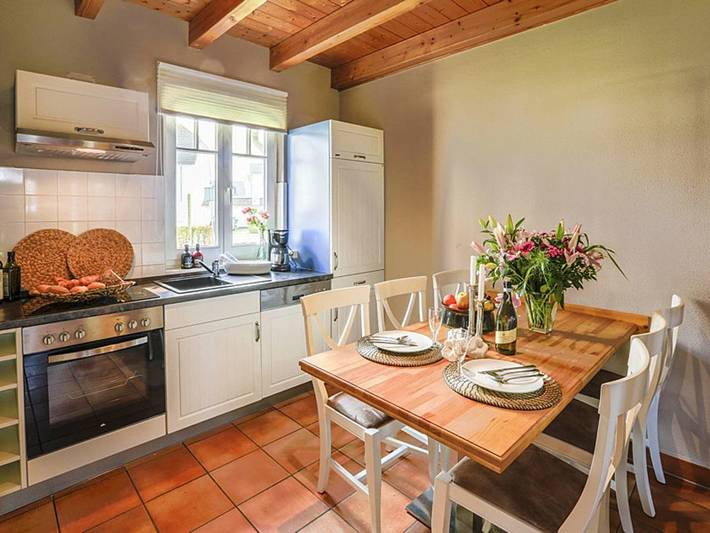 Ferienhaus für 6 Personen, mit Garten und Terrasse in Nienhagen - 4