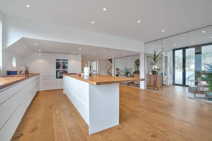 Villa für 10 Personen, mit Balkon und Whirlpool sowie Terrasse und Ausblick in Tromsø - 4