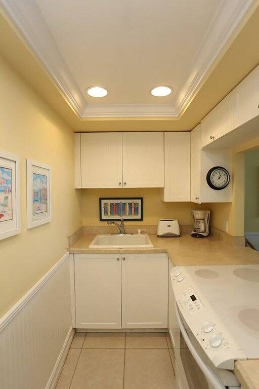 Vacation rental for 4 people, with yard and pool as well as hot tub, with pets in Deerfield Beach