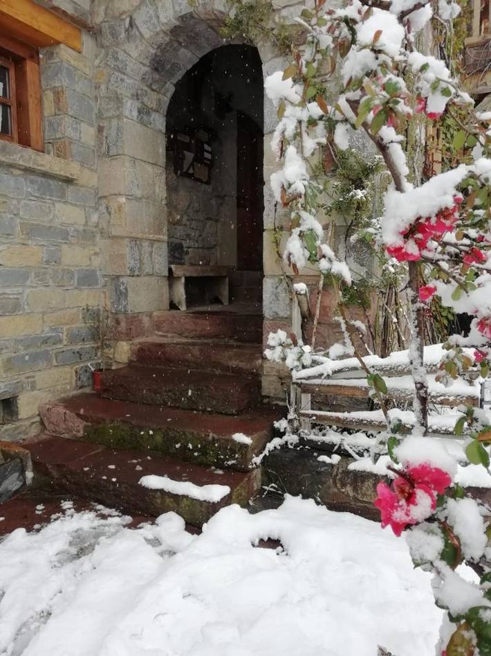 Casa rural para 2 personas, con vistas además de terraza y jardín en Sobrarbe - 2