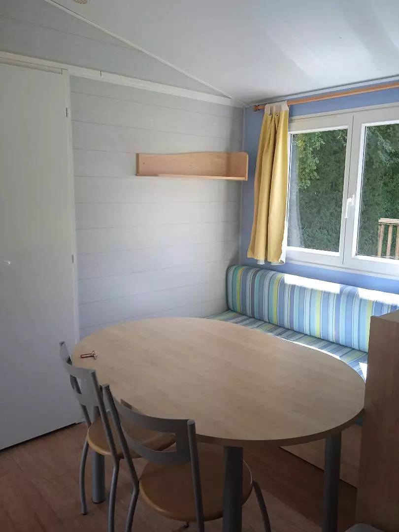 Stacaravan 3 kamers 4/5 personen in Prailles, Niort en omgeving