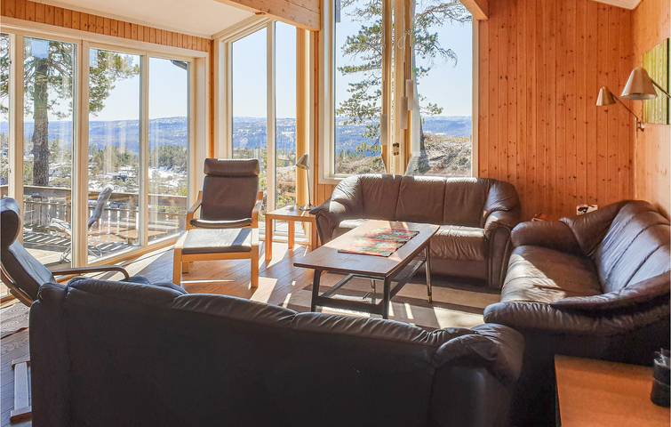 Ferienhaus für 12 Personen mit Terrasse in Åmli