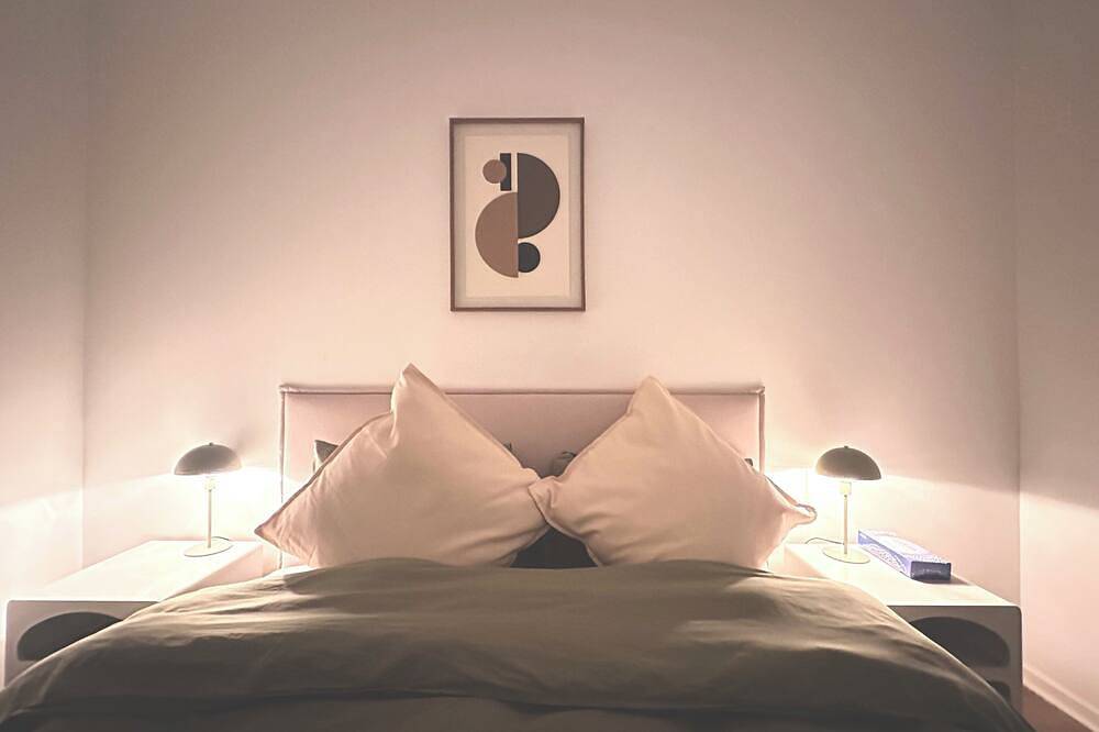 Entire apartment, Direct metro to central Paris 3-rooms apartment with Panoramic View-Free Park in Saint-Denis, Seine-Saint-Denis