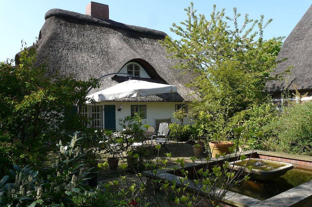 Eine umgebaute Obstscheune, mit Reet bedeckt, auf 2 Etagen mit 2 Schlafzimmer in Jork, Altes Land Stade