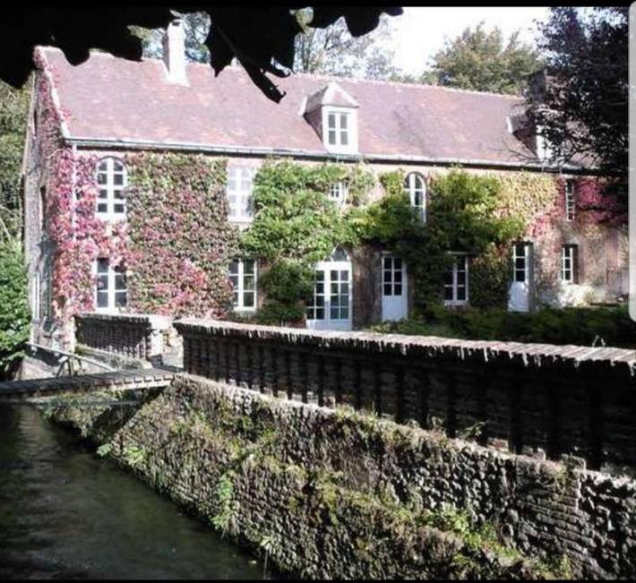 Gîte pour 4 personnes, avec Terrasse et Piscine ainsi que Vue sur le lac et Vue à Saint-Martin-d'Écublei
