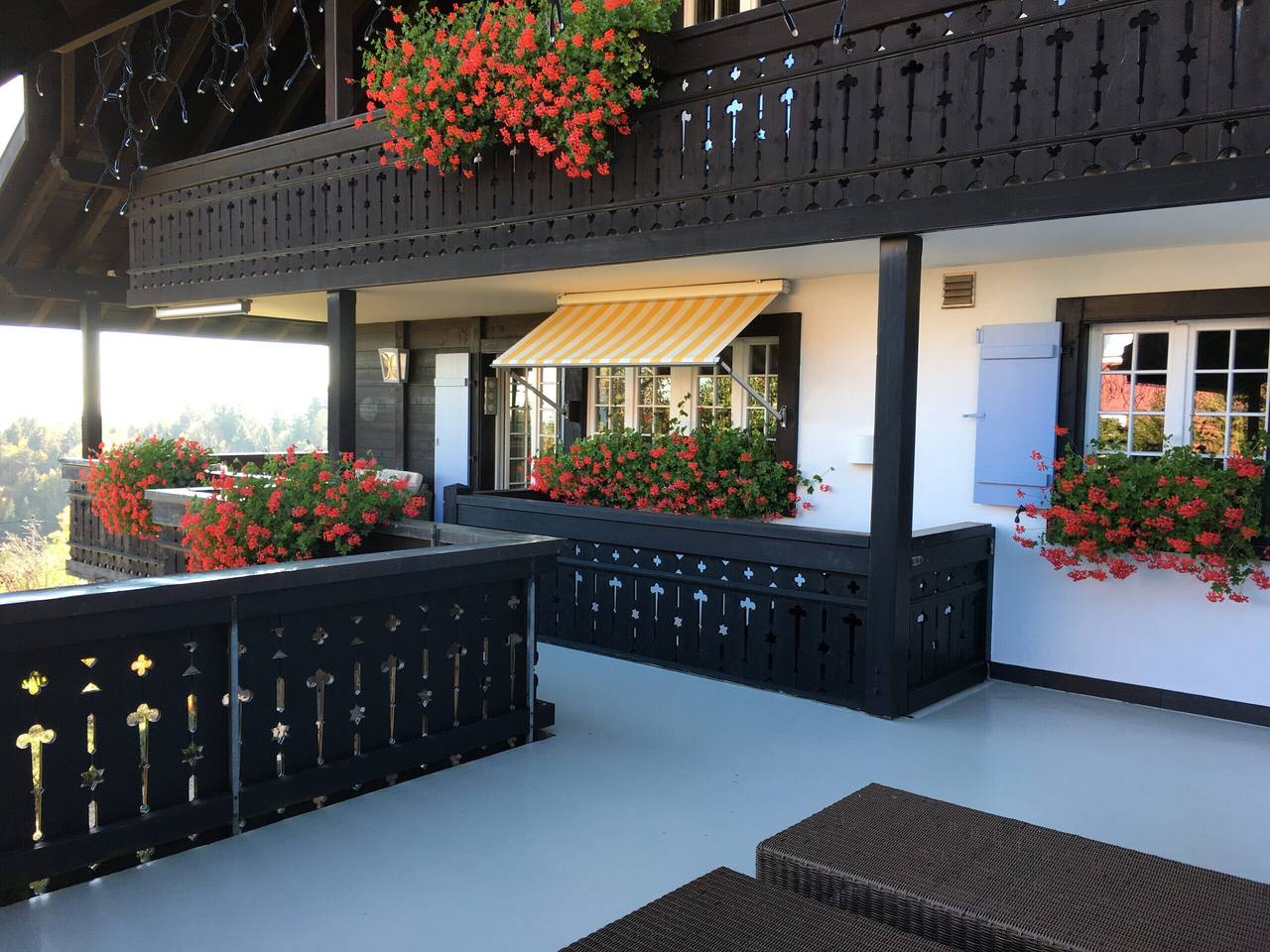 Ganze Wohnung, Ferienwohnung 'Deluxe' mit Bergblick, privater Terrasse und Wi-Fi in Höchenschwand, Südschwarzwald